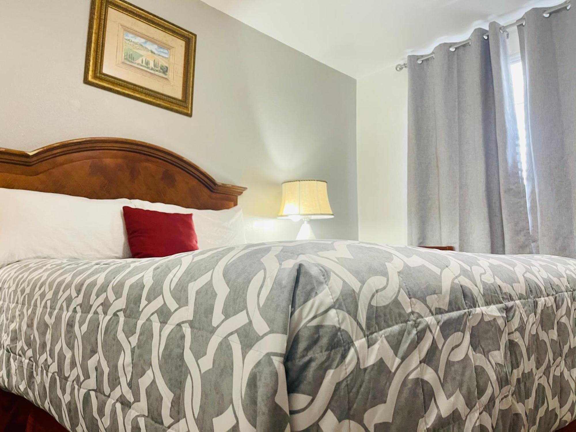 Siesta Inn Sarasota - Indian Beach Room photo
